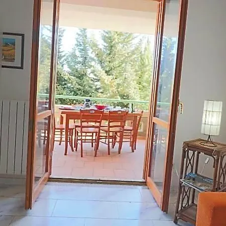 Zaras House Szálloda
